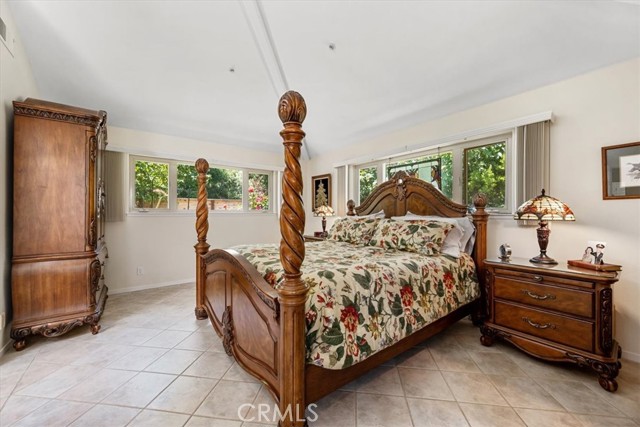 1989 Royal, San Luis Obispo CA: https://media.crmls.org/medias/3df0d5a1-0eb0-4a5e-9bc1-c75173172454.jpg