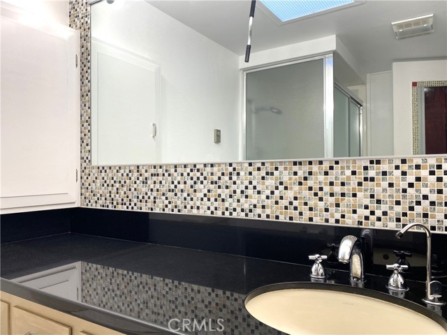 Detail Gallery Image 12 of 13 For 1361 Weeburn Rd., M4-73i, Seal Beach,  CA 90740 - 1 Beds | 1 Baths