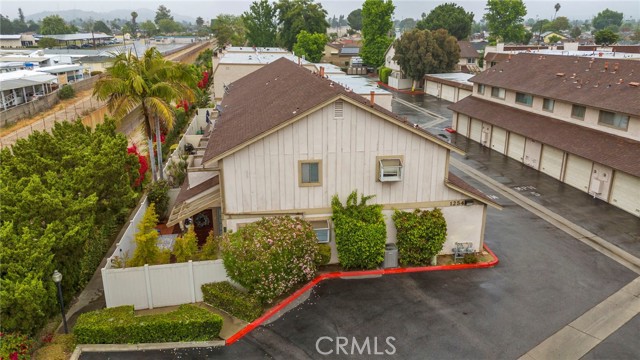 Detail Gallery Image 27 of 36 For 1254 N Citrus Ave #1,  Covina,  CA 91722 - 2 Beds | 3 Baths