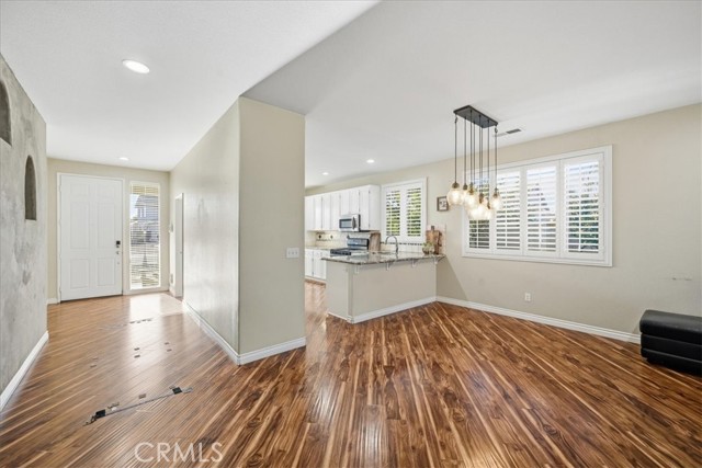 Detail Gallery Image 7 of 43 For 24884 Butterchurn, Wildomar,  CA 92595 - 4 Beds | 3 Baths