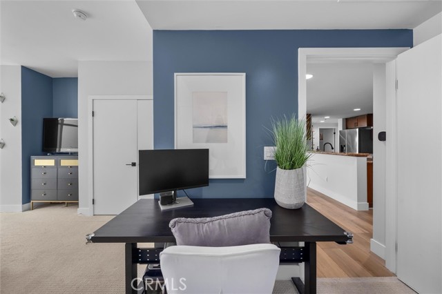 400 W Ocean Boulevard, Long Beach CA: https://media.crmls.org/medias/3df32355-85ad-474d-ae5f-6cef121f2f1c.jpg