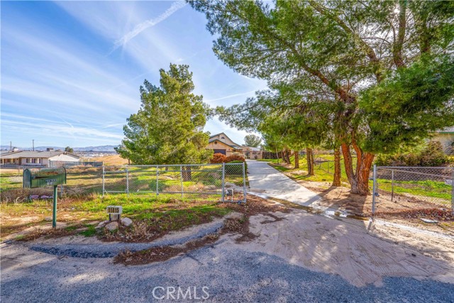 Detail Gallery Image 34 of 42 For 11815 Ivy, Hesperia,  CA 92345 - 3 Beds | 2 Baths