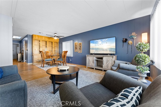 1400 SUNKIST, Anaheim CA: https://media.crmls.org/medias/3df3b832-f022-46f9-ac02-4deaff7732c7.jpg