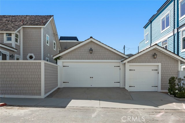 5 67th Place, Long Beach, California 90803, 5 Bedrooms Bedrooms, ,5 BathroomsBathrooms,Single Family Residence,For Sale,67th,RS24103234
