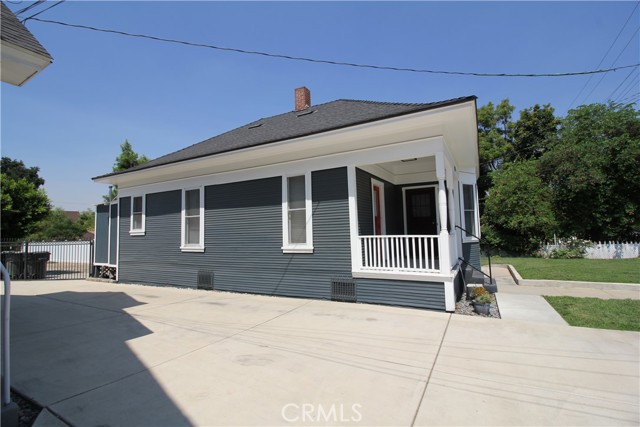 250 SONORA Street, Redlands CA: https://media.crmls.org/medias/3df5254a-8286-44e4-9fba-22ad085441df.jpg