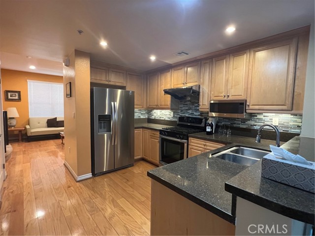 78 E Bay State Street, Alhambra CA: https://media.crmls.org/medias/3df600a1-b3f0-4030-91d7-8a6fb798584d.jpg
