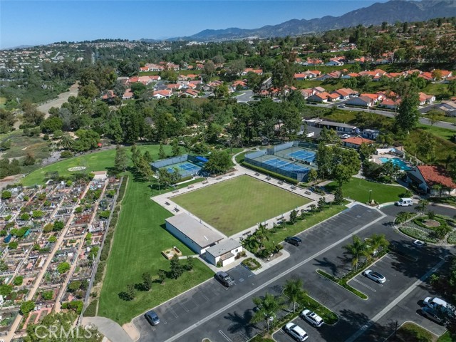 Detail Gallery Image 38 of 40 For 27671 via Granados, Mission Viejo,  CA 92692 - 2 Beds | 2 Baths