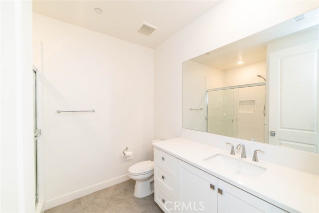 Detail Gallery Image 5 of 30 For 155 Baluster, Irvine,  CA 92618 - 3 Beds | 3/1 Baths