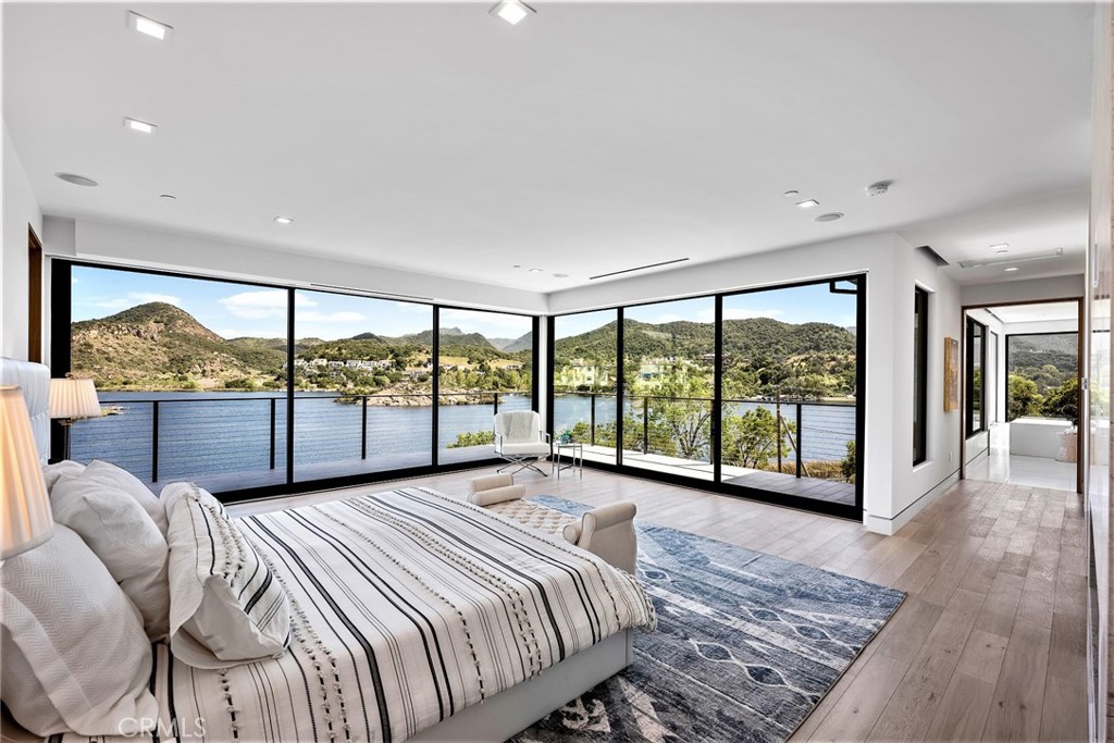 99 Lake Sherwood Drive, Thousand Oaks, CA 91361