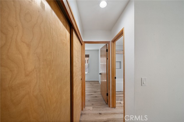 Detail Gallery Image 18 of 34 For 574 Mill Ct, Lake Arrowhead,  CA 92352 - 3 Beds | 2/1 Baths