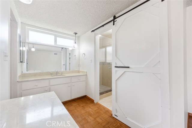 Image 37 of 71 For 1646 Mobeck Street