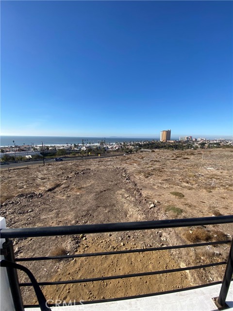 Front Image Thumbnail for CRDW26027102