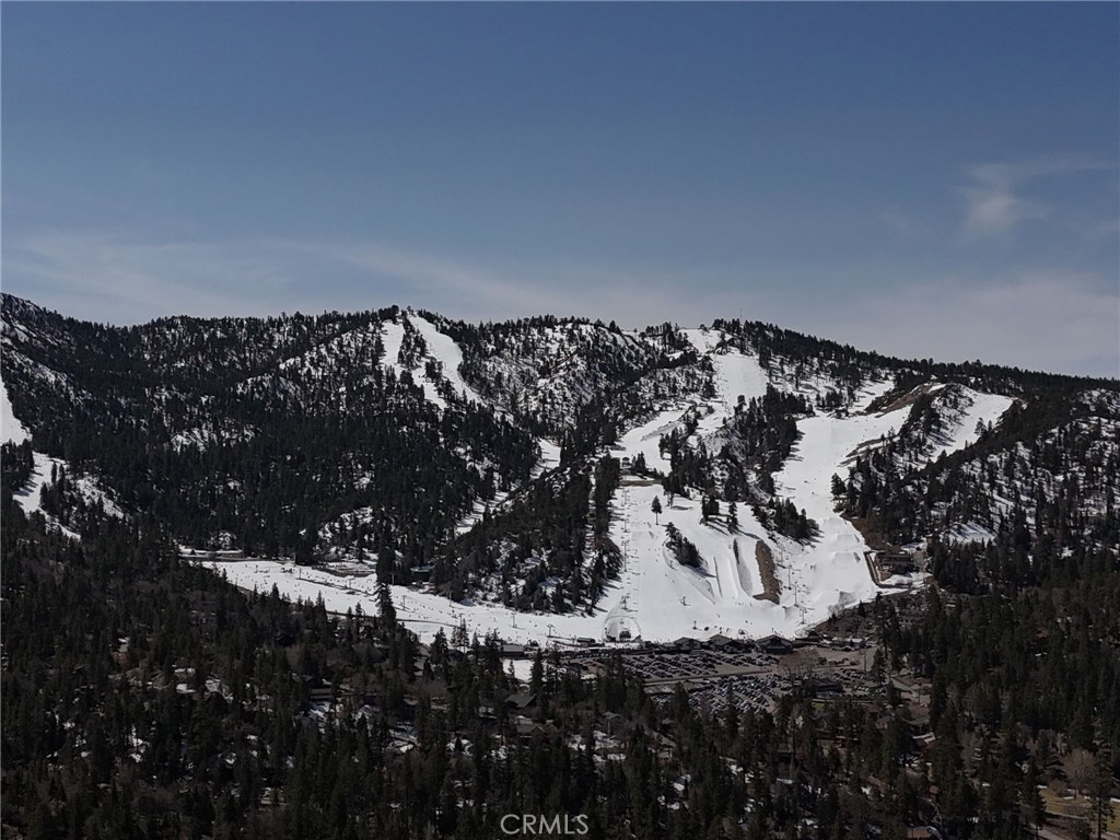 https://media.crmls.org/medias/3dfa0f66-6edf-47b4-b113-29b9c9e4a9b3.jpg?preset=X-Large