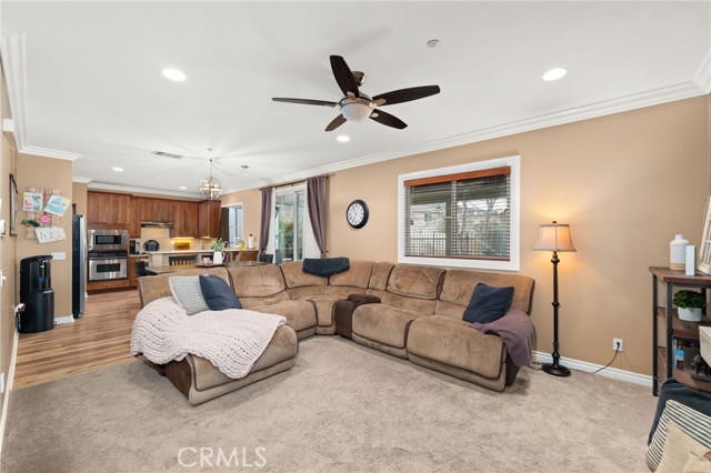 Detail Gallery Image 13 of 52 For 16422 Empire Lakes Ct, Fontana,  CA 92336 - 4 Beds | 2/1 Baths