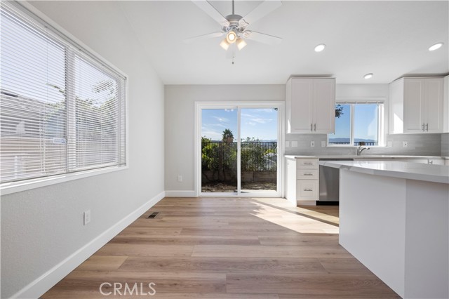 Detail Gallery Image 17 of 40 For 20066 Crestview, Canyon Country,  CA 91351 - 2 Beds | 2 Baths