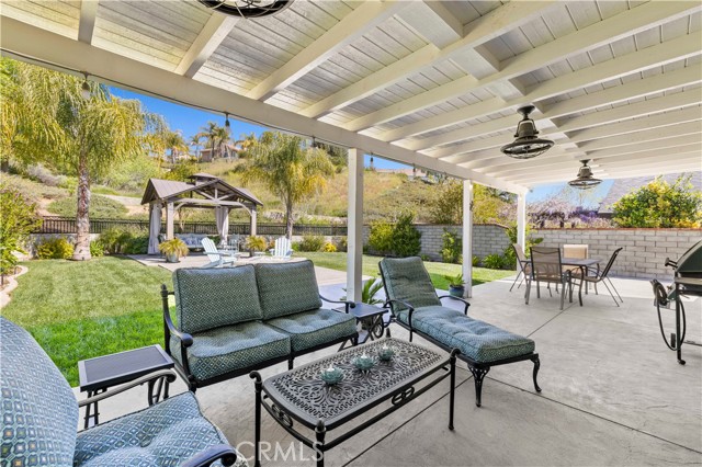 Detail Gallery Image 23 of 33 For 28749 Startree Ln, Saugus,  CA 91390 - 2 Beds | 2 Baths