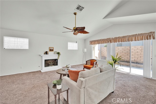 11246 Pleasant Hills Drive, Apple Valley CA: https://media.crmls.org/medias/3dfa2e69-f98b-4cd6-bb77-e7a1ce026c12.jpg