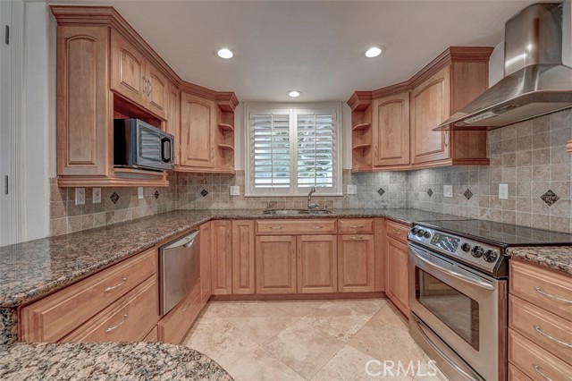 241 Calle Aragon, Laguna Woods CA: https://media.crmls.org/medias/3dfa4393-4132-49c0-8d5d-3dc8643580fe.jpg