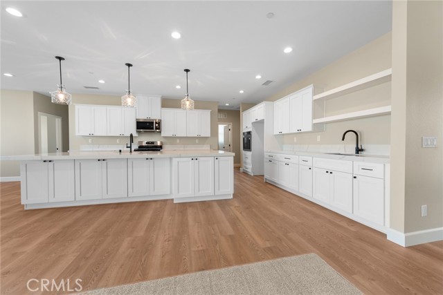 Detail Gallery Image 10 of 40 For 13744 Seven Hills Dr, Riverside,  CA 92503 - 4 Beds | 3 Baths