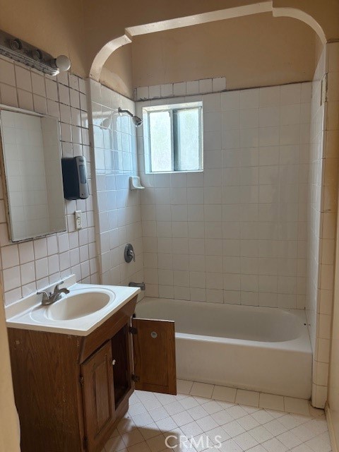 115 N Victoria Avenue, Corona CA: https://media.crmls.org/medias/3dfa5b65-dc95-4dc3-b8bd-135df98de3d3.jpg