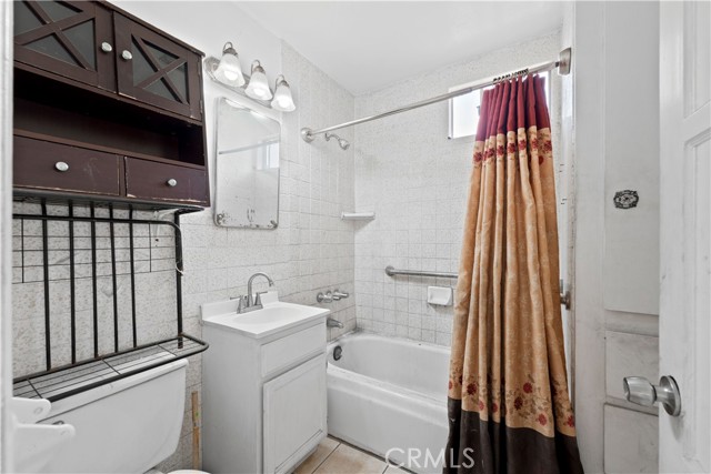 2750 Ballard Street, Los Angeles CA: https://media.crmls.org/medias/3dfa6f04-a785-4088-823a-a2d1969a00ed.jpg