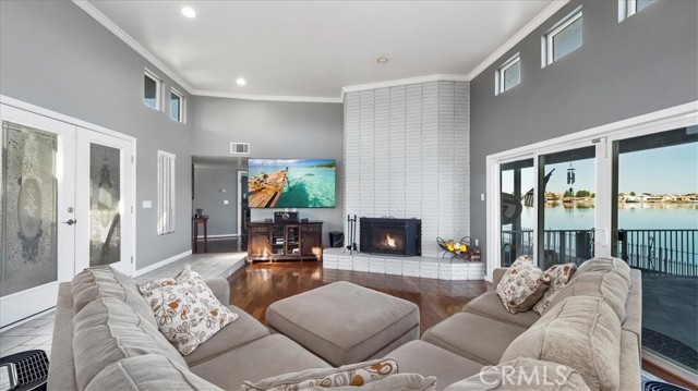18099 Mariner Drive, Victorville CA: https://media.crmls.org/medias/3dfa8b82-3249-498e-9168-0818be8ffb69.jpg