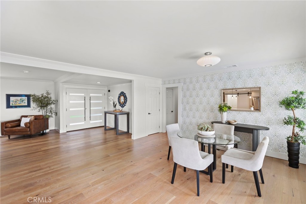 MLS #OC25117239 img 22