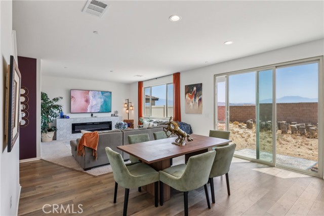 Detail Gallery Image 14 of 69 For 27214 Felsic Dr, Menifee,  CA 92585 - 5 Beds | 2/1 Baths
