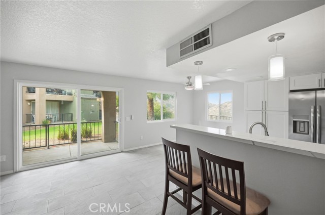2616 avenida del vista, Corona CA: https://media.crmls.org/medias/3dfc255d-4989-4686-83aa-9a8ba15396b8.jpg