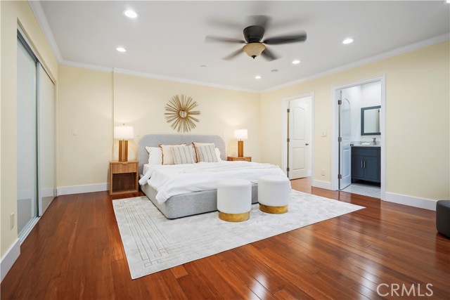 6475 Randi Avenue, Woodland Hills CA: https://media.crmls.org/medias/3dfc25e3-87e3-4acc-9ff7-7c241e67ad51.jpg