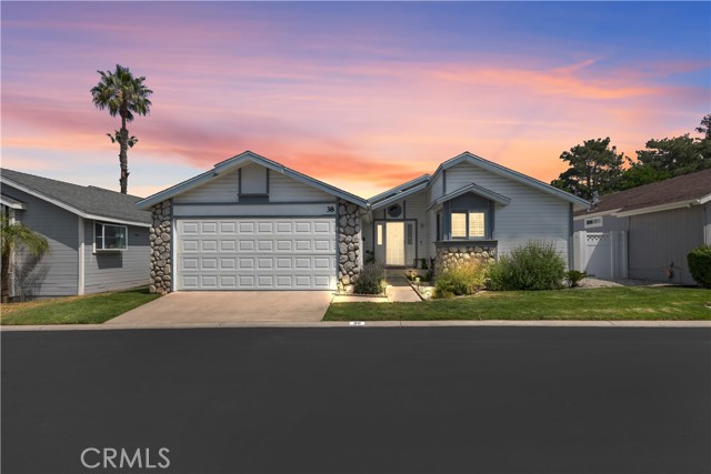 Detail Gallery Image 1 of 16 For 140 W Pioneer Ave #38,  Redlands,  CA 92374 - 2 Beds | 2 Baths