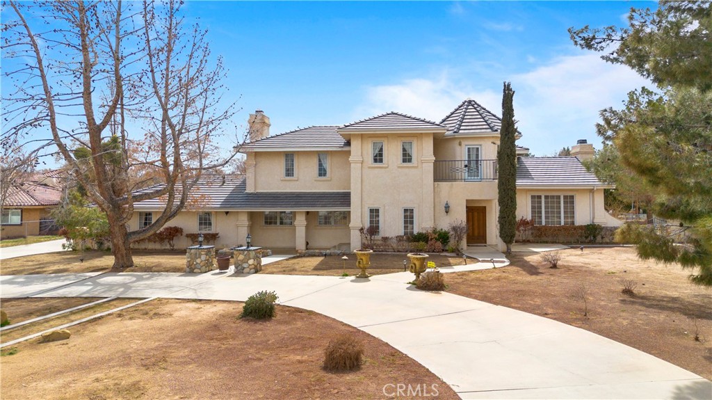 19775 Symeron Road, Apple Valley, CA 92307
