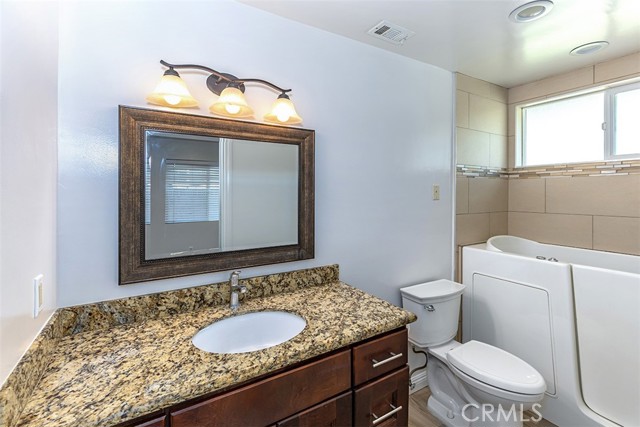 Detail Gallery Image 17 of 22 For 11817 Singleton, La Mirada,  CA 90638 - 3 Beds | 2 Baths