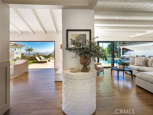 Detail Gallery Image 20 of 59 For 2636 Sunnyside Ridge Road, Rancho Palos Verdes,  CA 90275 - 4 Beds | 3 Baths