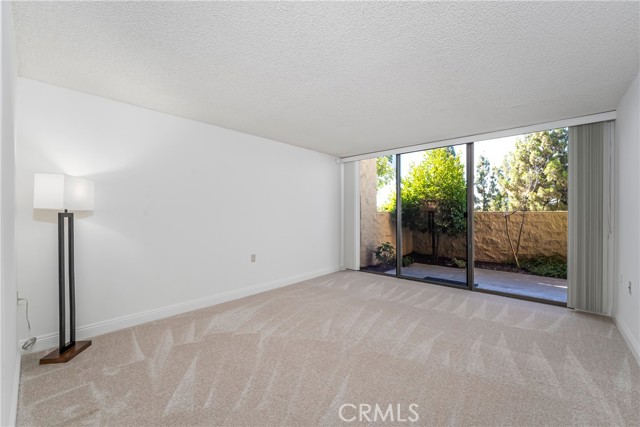 Detail Gallery Image 11 of 27 For 24055 Paseo Del Lago #103,  Laguna Woods,  CA 92637 - 2 Beds | 2 Baths