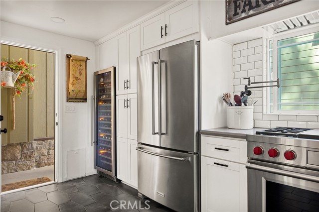 243 Manzanita Drive, Lake Arrowhead CA: https://media.crmls.org/medias/3dfec108-0755-480a-afa3-dfbdc68f9f1a.jpg