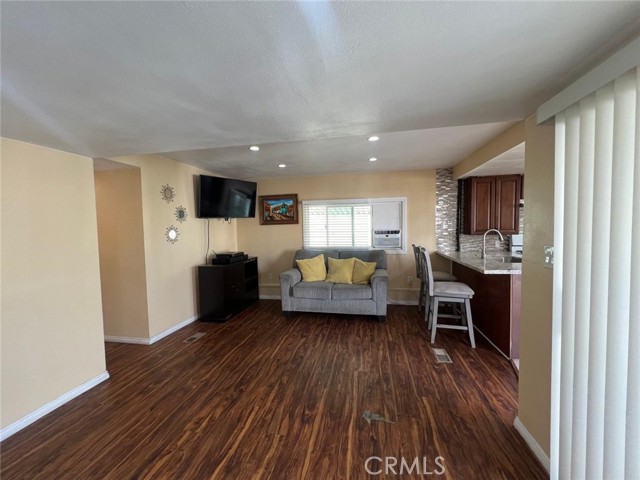 Detail Gallery Image 6 of 31 For 630 S Maple Ave #62,  Montebello,  CA 90640 - 2 Beds | 1 Baths