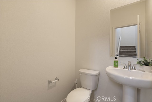 Detail Gallery Image 19 of 31 For 4229 E Carmel Privado, Ontario,  CA 91761 - 3 Beds | 2/1 Baths