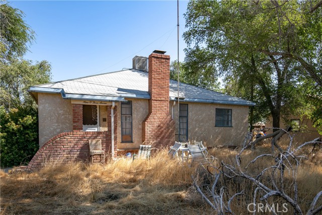 Detail Gallery Image 1 of 28 For 9037 E Avenue, Lancaster,  CA 93535 - 4 Beds | 3 Baths