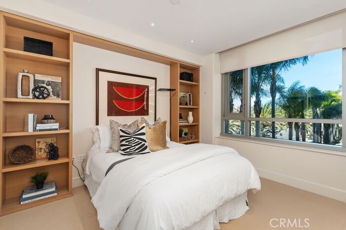 3dffe8e6 B30e 4005 9d31 4b35a23c872c