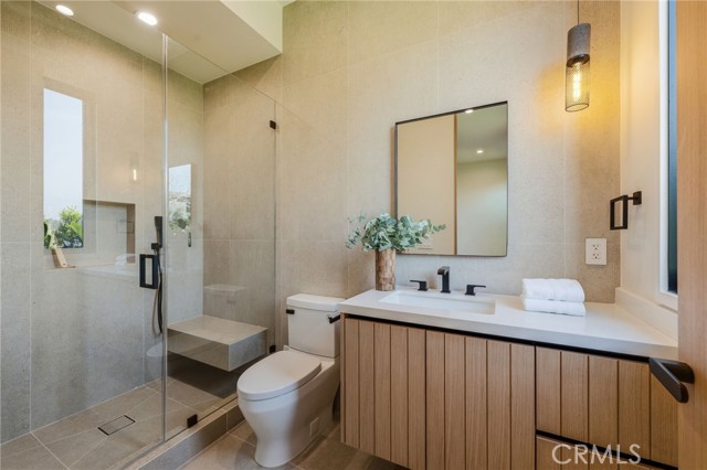 Detail Gallery Image 19 of 36 For 16252 Addison St, Encino,  CA 91436 - 7 Beds | 7/1 Baths