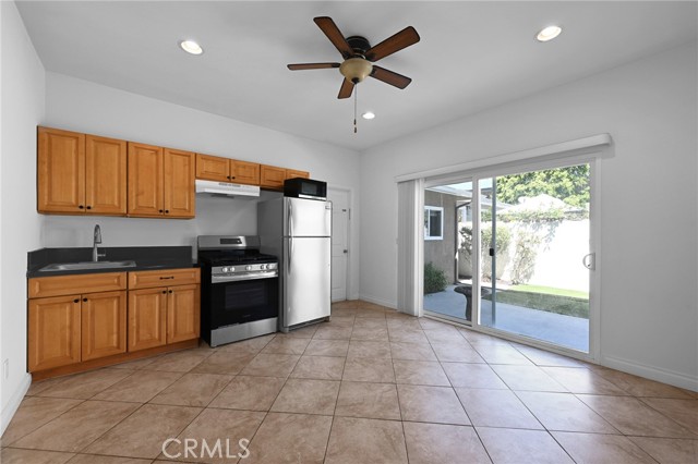 Detail Gallery Image 32 of 53 For 426 Grant St, Oceanside,  CA 92054 - 8 Beds | 6 Baths