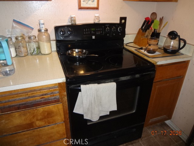 Detail Gallery Image 5 of 10 For 14935 Highlands Way, Clearlake,  CA 95422 - 3 Beds | 2 Baths