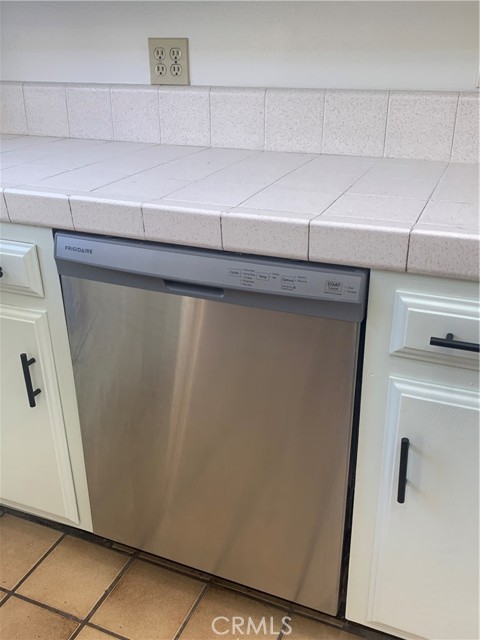 Detail Gallery Image 24 of 25 For 183 S Barbara Way, Anaheim,  CA 92806 - 4 Beds | 2 Baths