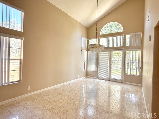 Detail Gallery Image 3 of 30 For 2206 Cedar Ridge Ct, Oxnard,  CA 93036 - 4 Beds | 3 Baths