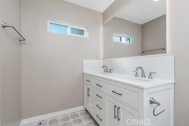 Detail Gallery Image 27 of 38 For 4769 E Malta, Long Beach,  CA 90815 - 3 Beds | 3 Baths