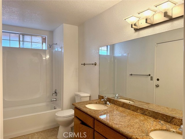 Detail Gallery Image 20 of 23 For 37509 Royal Ct, Palmdale,  CA 93552 - 4 Beds | 3 Baths