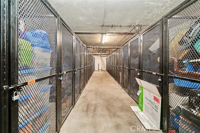 Detail Gallery Image 24 of 30 For 300 E Providencia Ave #211,  Burbank,  CA 91502 - 1 Beds | 1 Baths