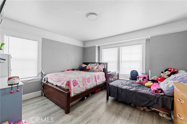 1665 Arlington Avenue, Los Angeles CA: https://media.crmls.org/medias/3e0339e5-461e-49d4-95cc-29a6ef043ad5.jpg