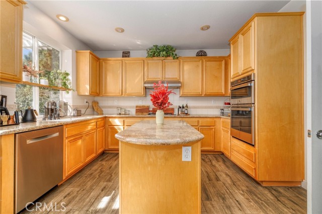 Detail Gallery Image 7 of 31 For 19344 Kilfinan St, Porter Ranch,  CA 91326 - 4 Beds | 3 Baths